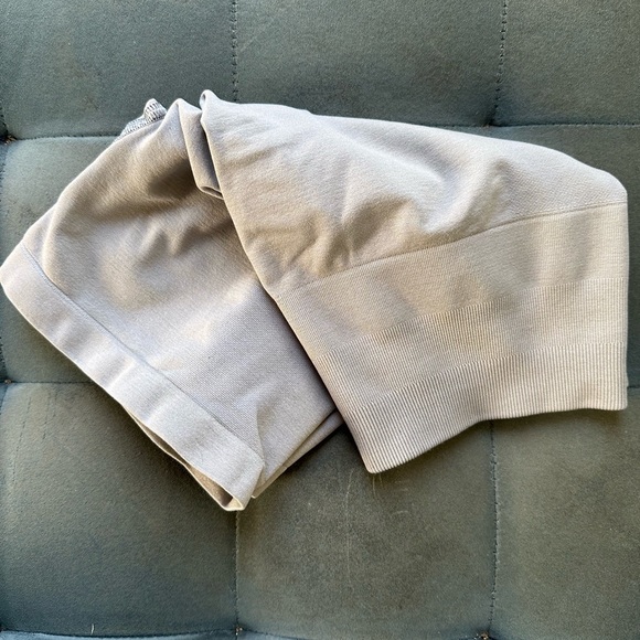 NWT Amplify Short 4.5” - Utility Gray - Picture 5 of 6